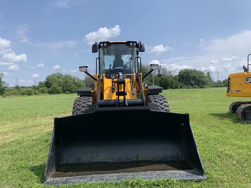 2023 JCB 427 ZX WHEEL LOADER