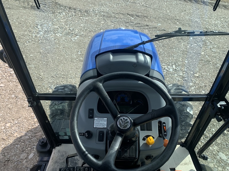 2023 NEW HOLLAND BOOMER 40 TRACTOR WITH LOADER