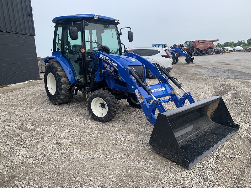 2023 NEW HOLLAND BOOMER 40 TRACTOR WITH LOADER