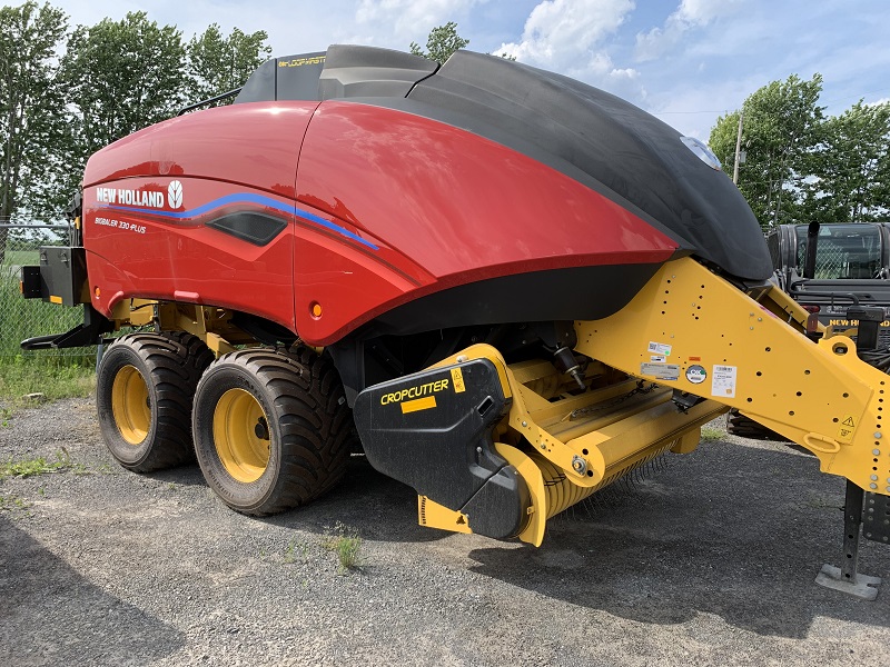 2023 NEW HOLLAND 330R PLUS BIG SQUARE BALER