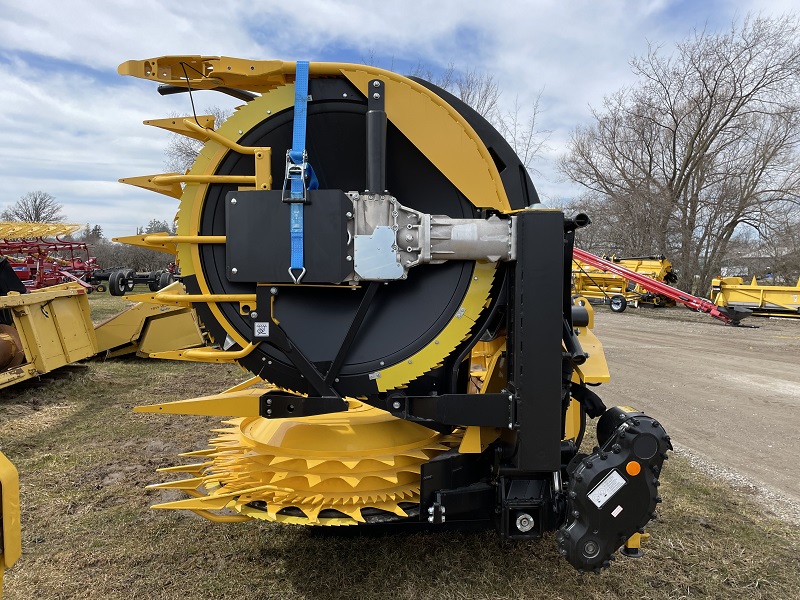 2023 NEW HOLLAND KEMPER 600 SFI 8 ROW CORN HEAD