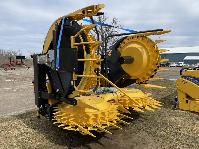 2023 NEW HOLLAND KEMPER 600 SFI 8 ROW CORN HEAD