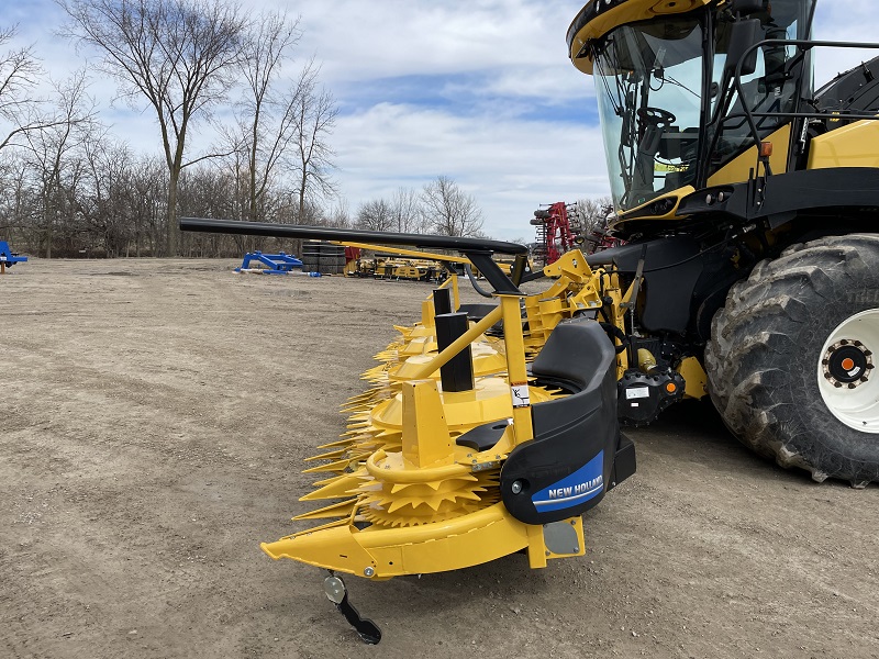 2023 NEW HOLLAND 750B SFI PLUS 10 ROW CORN HEAD