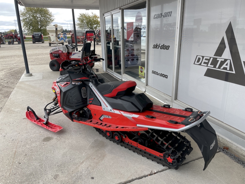 Snowmobiles  2022 LYNX RAVE RE 850 E-TEC SNOWMOBILE Photo