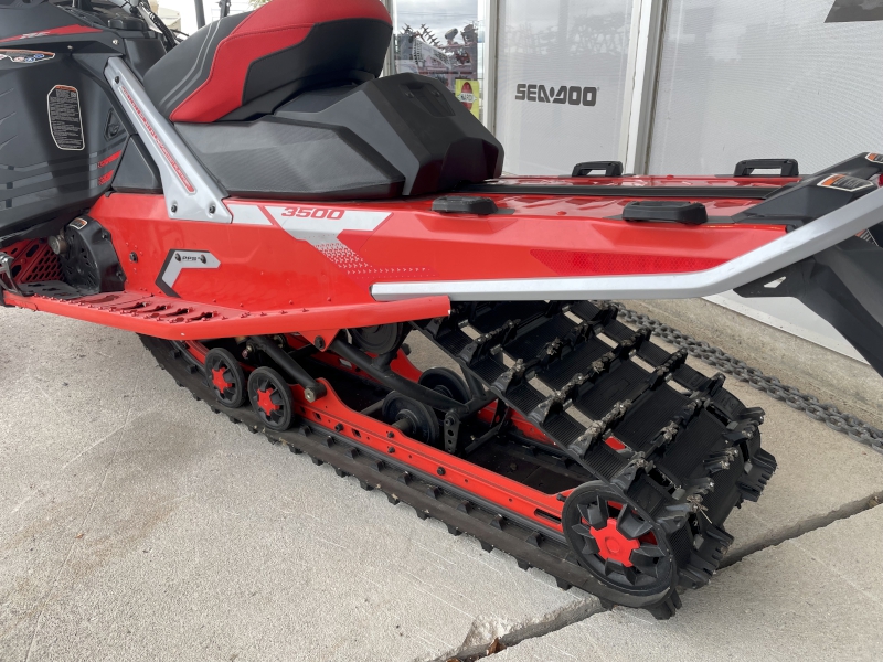 Snowmobiles  2022 LYNX RAVE RE 850 E-TEC SNOWMOBILE Photo