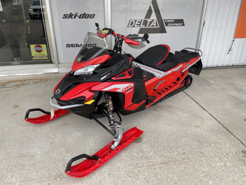 Snowmobiles  2022 LYNX RAVE RE 850 E-TEC SNOWMOBILE Photo