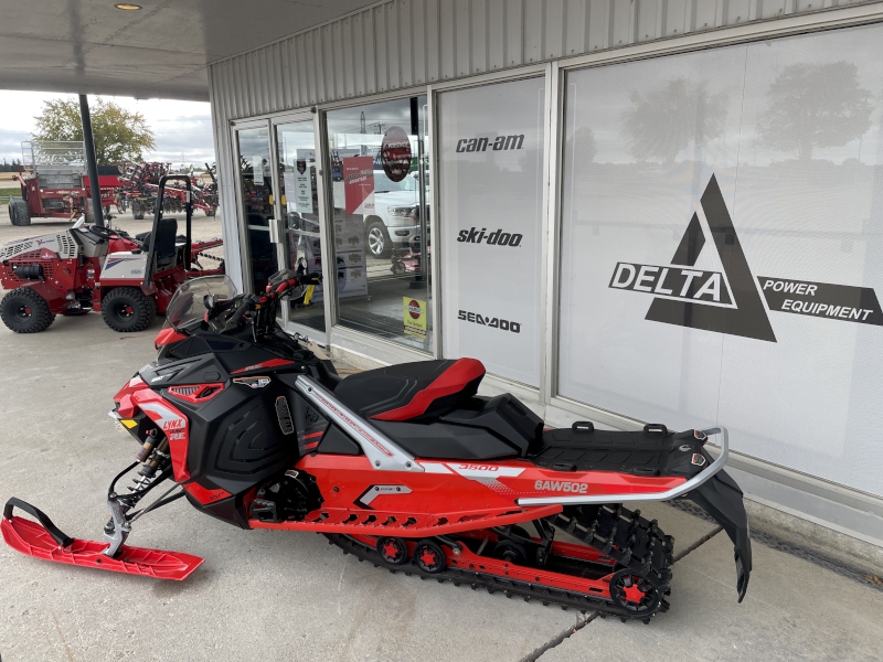 Snowmobiles  2022 LYNX RAVE RE 850 E-TEC SNOWMOBILE Photo