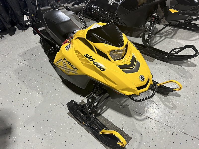 Snowmobiles  2024 SKI-DOO MXZ 200 YOUTH SNOWMOBILE Photo