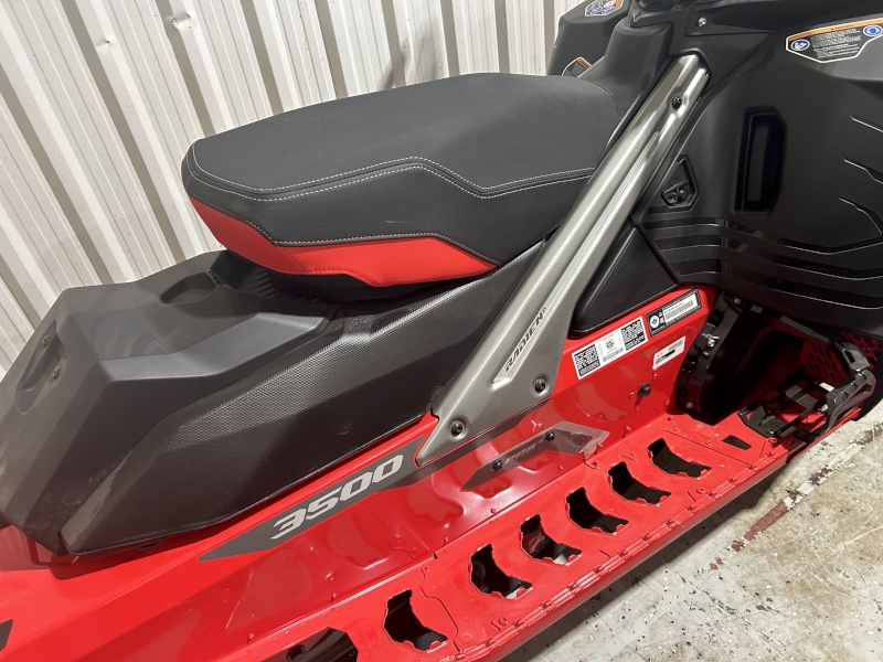 Snowmobiles  2024 LYNX RAVE RE 850 E-TEC SNOWMOBILE Photo