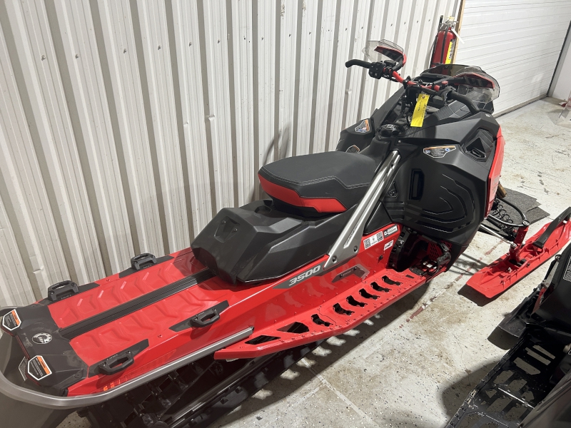 Snowmobiles  2024 LYNX RAVE RE 850 E-TEC SNOWMOBILE Photo