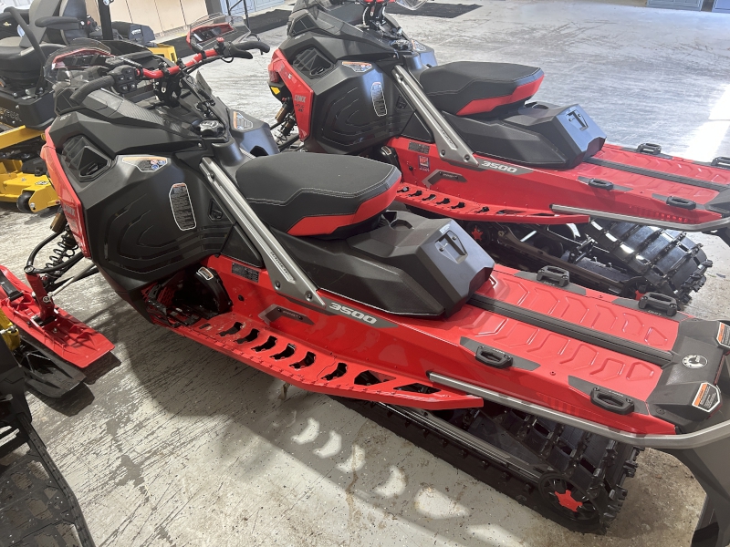 Snowmobiles  2024 LYNX RAVE RE 850 E-TEC SNOWMOBILE Photo