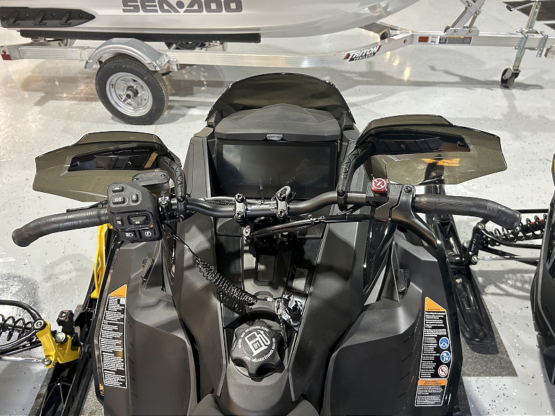 Snowmobiles  2024 SKI-DOO MXZ X-RS 850 E-TEC SNOWMOBILE WITH SMART-SHOX AND 10.25 TOUCHSCREEN Photo