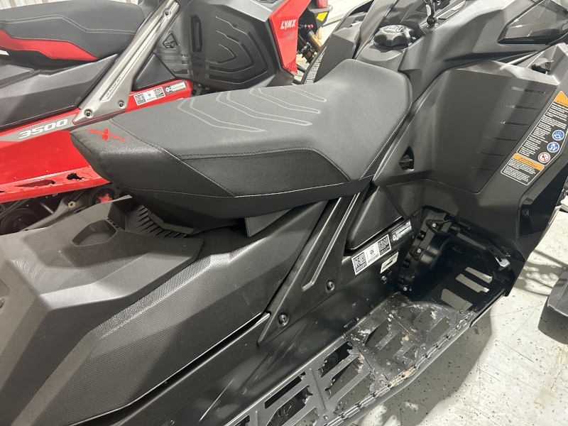 Snowmobiles  2024 SKI-DOO MXZ X 600 E-TEC SNOWMOBILE Photo