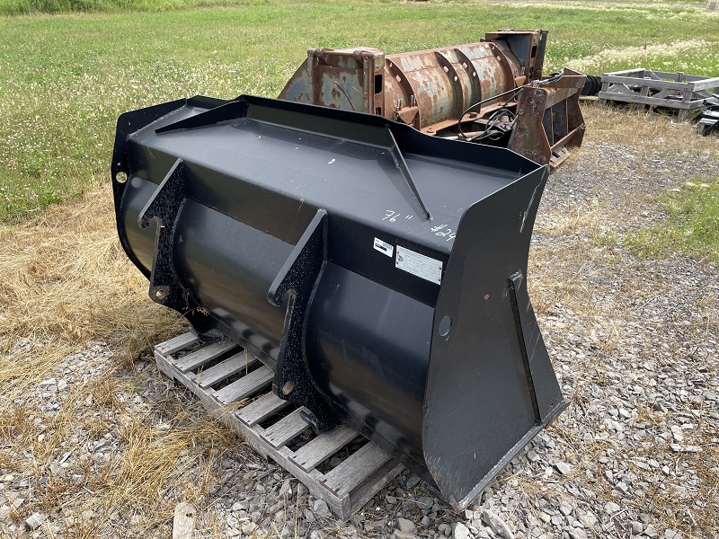 2021 JCB 76 INCH COMPACT WHEEL LOADER BUCKET