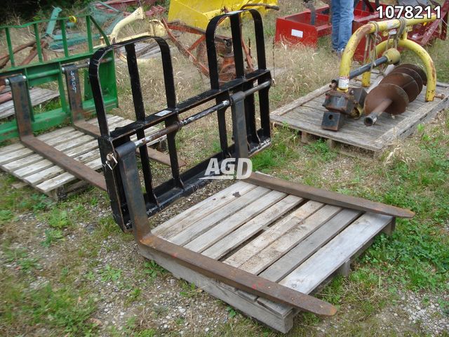 Attachments  HLA LD35KULA480 Pallet Fork Photo