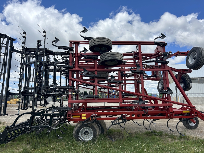 2024 CASE IH TIGER MATE 255 CULTIVATOR