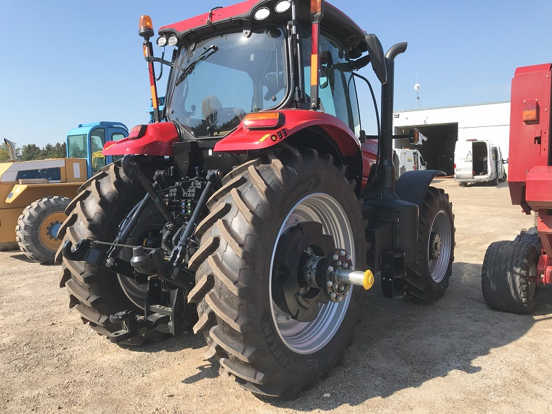 2023 CASE IH PUMA 220 CVXDRIVE TRACTOR