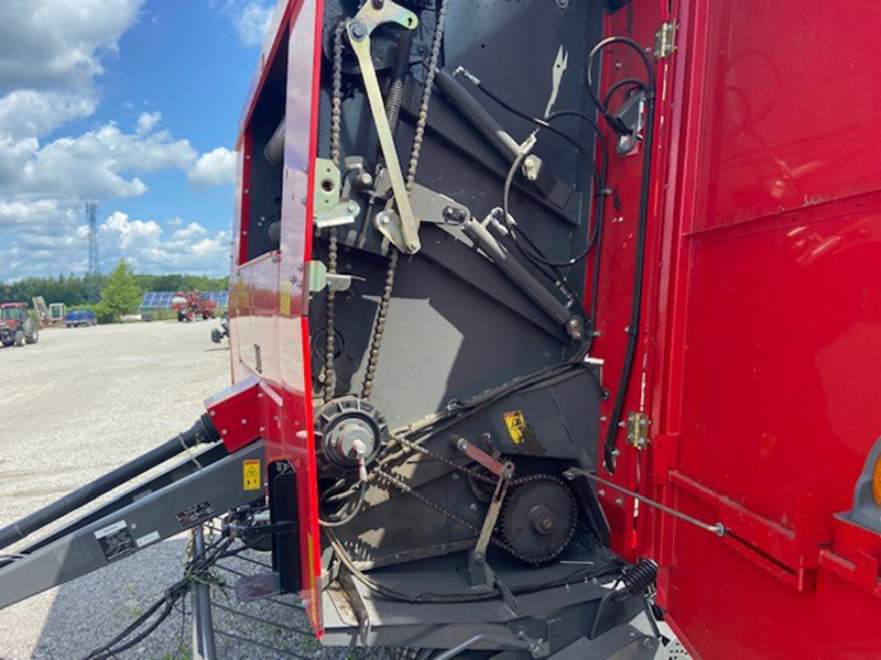 2019 MASSEY FERGUSON 2956 ROUND BALER