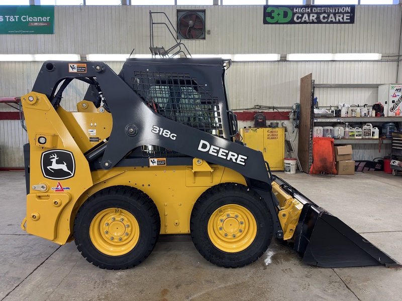 2022 JOHN DEERE 318G SKID STEER LOADER***1.99% FOR 48 MONTHS OAC***