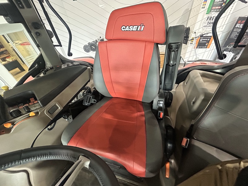 2024 CASE IH MAXXUM 135 CVXDIRVE 8 TRACTOR