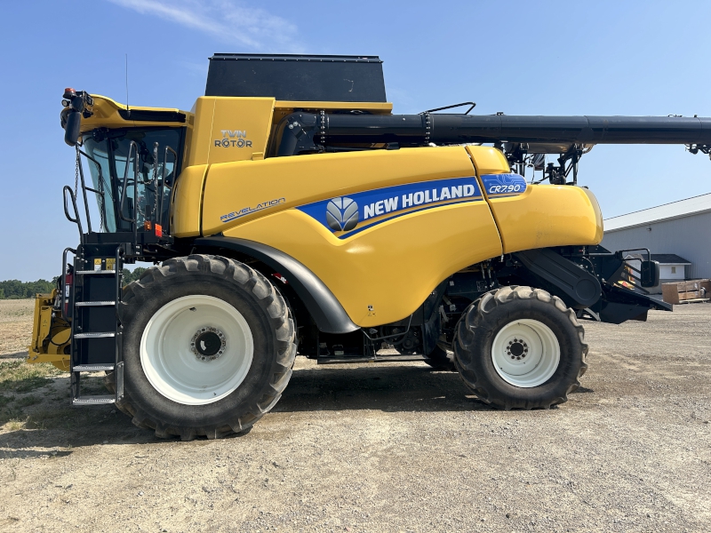 2022 NEW HOLLAND CR7.90 COMBINE***12 MONTH INTEREST WAIVER***