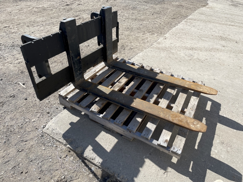 2023 YANMAR 48 INCH CLASS 3 PALLET FORKS WITH CARRIER