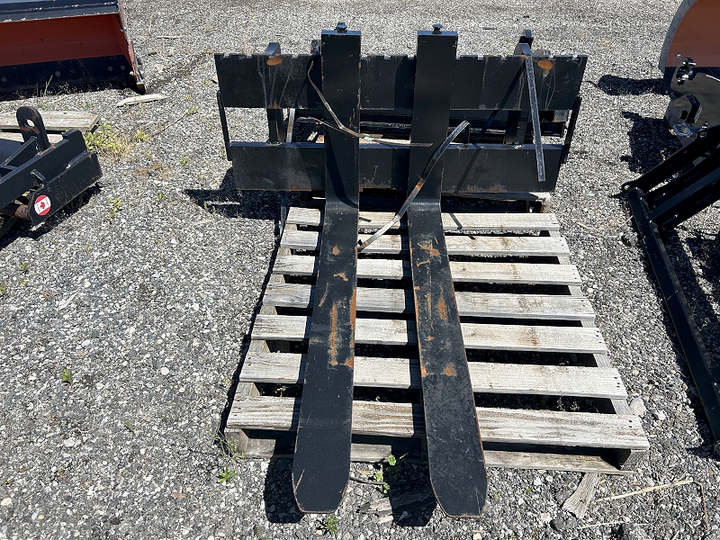 2023 YANMAR CLASS 3 PALLET FORKS