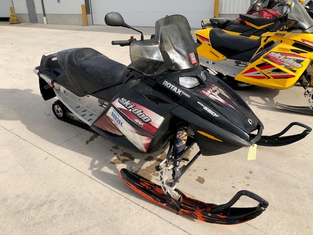 Snowmobiles  2008 SKI-DOO GSX 550 FAN SNOWMOBILE Photo