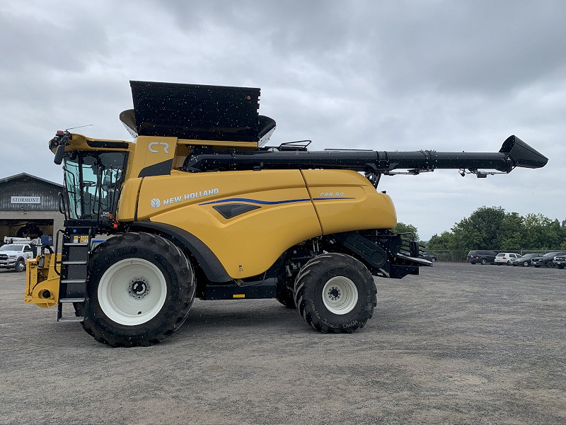 2024 NEW HOLLAND CR8.90 COMBINE