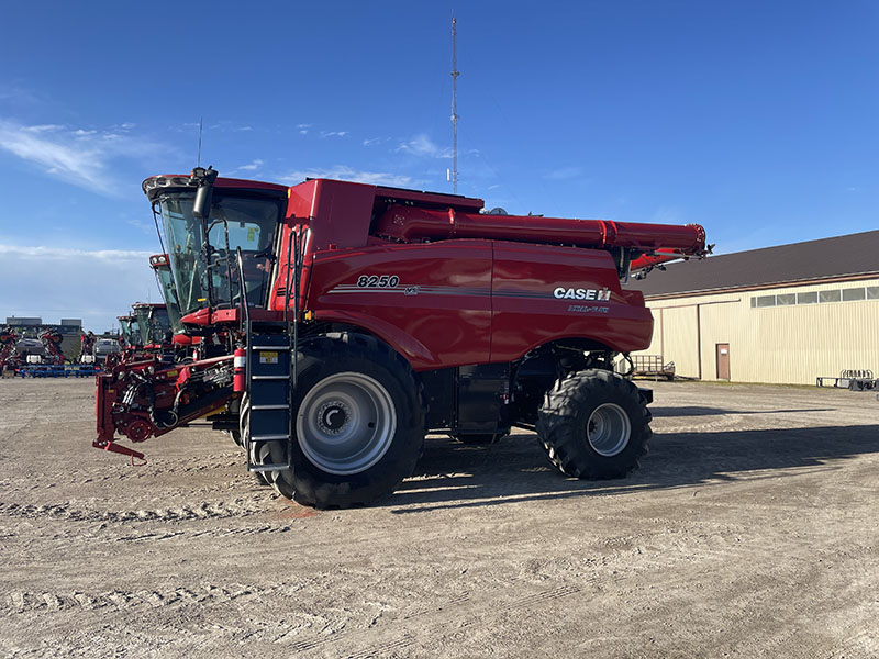 2022 CASE IH 8250 AXIAL-FLOW COMBINE ***12 MONTH INTEREST WAIVER***