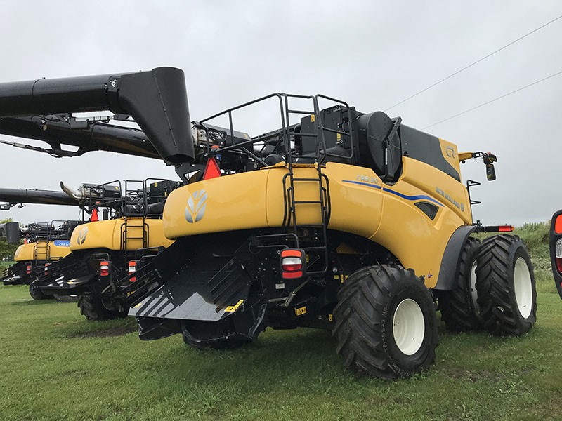 2024 NEW HOLLAND CR8.90 COMBINE