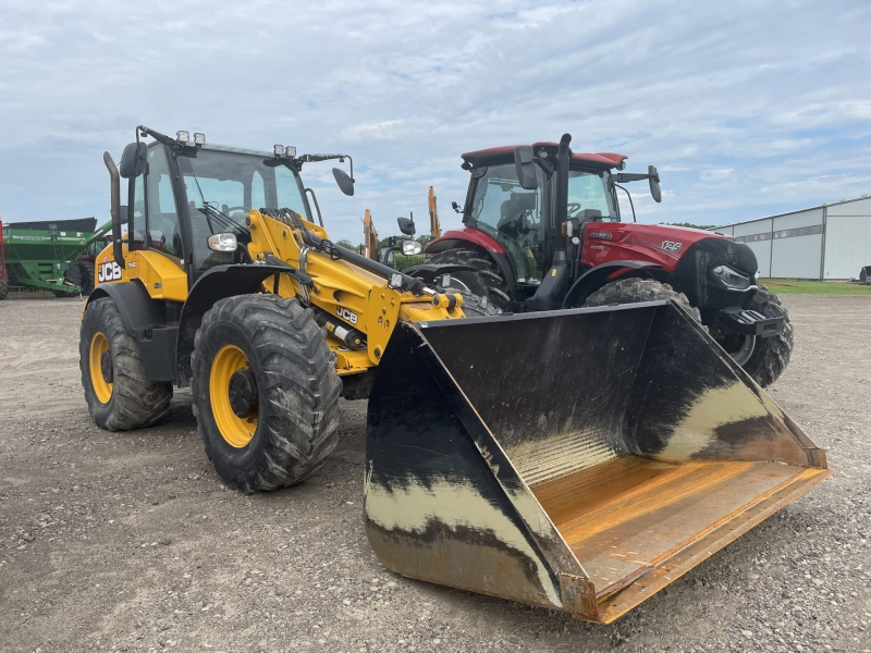 2019 JCB TM420 AGRI TELESCOPIC WHEEL LOADER