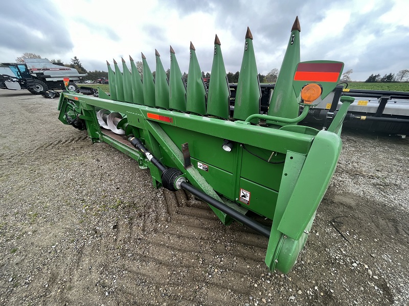 2011 JOHN DEERE 612C CORN HEAD