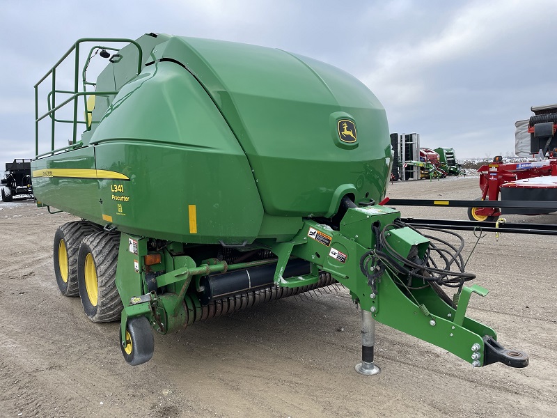 2018 JOHN DEERE L341 BIG SQUARE BALER