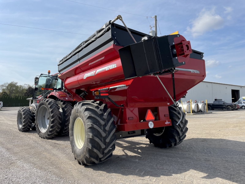 2024 BRENT 678XL CORNER AUGER GRAIN CART