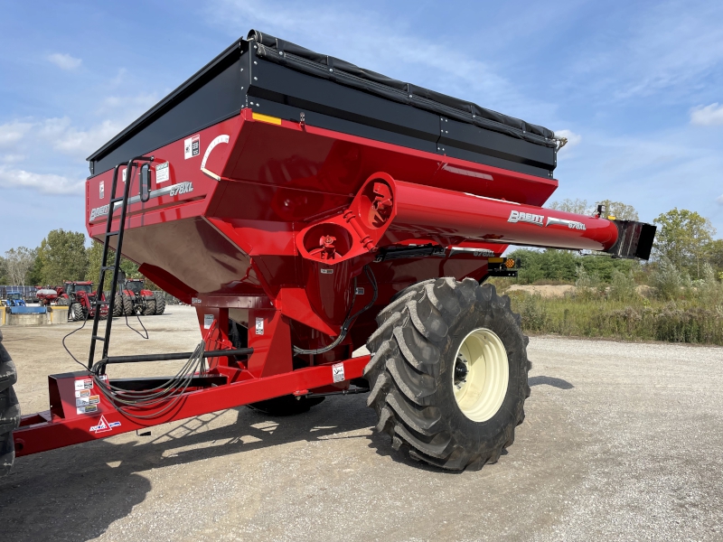 2024 BRENT 678XL CORNER AUGER GRAIN CART