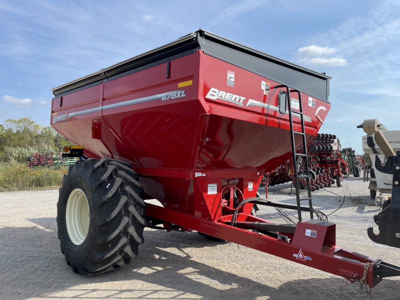 2024 BRENT 678XL CORNER AUGER GRAIN CART