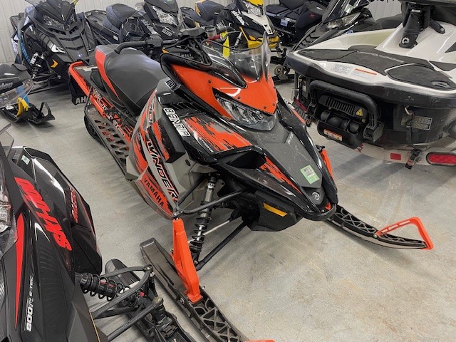 2017 YAMAHA SIDEWINDER RTX LE SNOWMOBILE