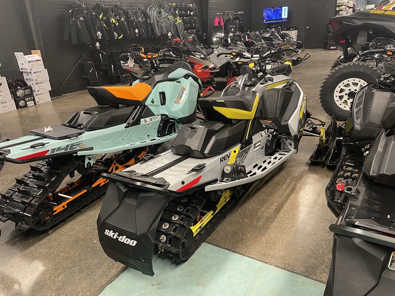 Snowmobiles  2018 SKI-DOO MXZ XRS 850 E-TEC SNOWMOBILE Photo