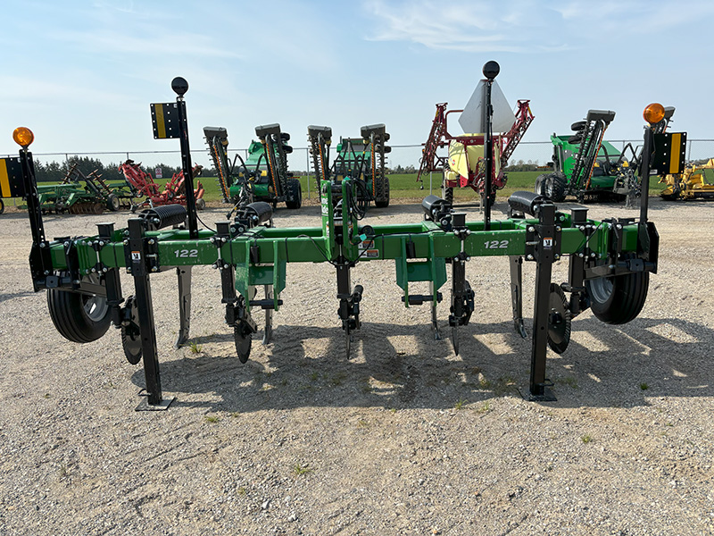 2024 UNVERFERTH 122 ZONE BUILDER DEEP TILLAGE TOOL (SUBSOILER)