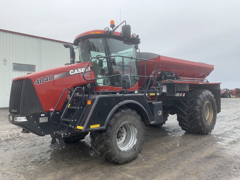 2018 CASE IH TITAN 4040 FLOATER/DRY FERTILIZER APPLICATOR