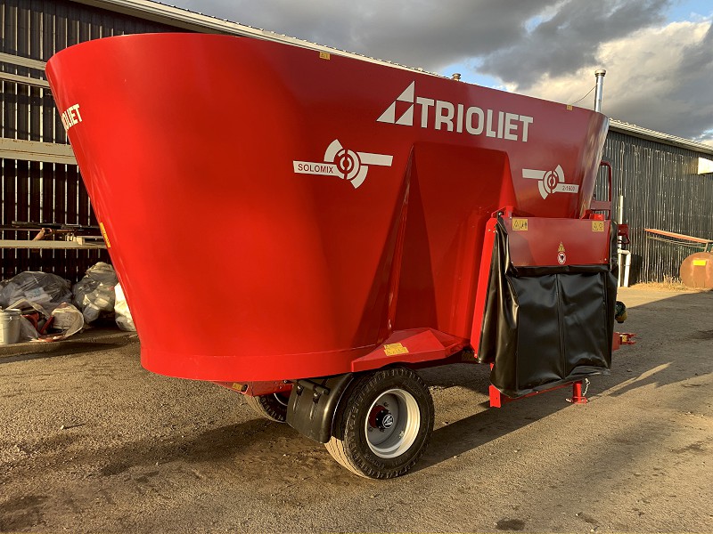 2024 TRIOLIET SOLOMIX 2 1600 ZK TMR FEED MIXER