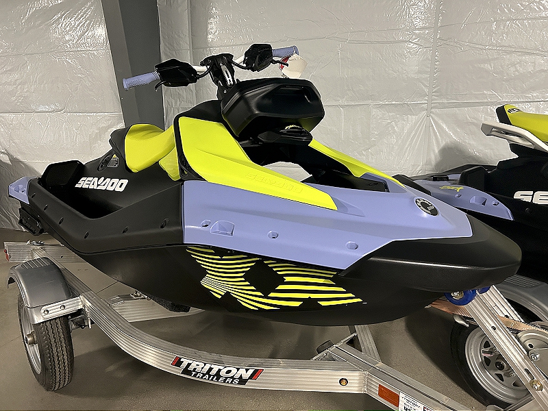 2024 SEA-DOO SPARK TRIXX 1UP PERSONAL WATERCRAFT WITH AUDIO