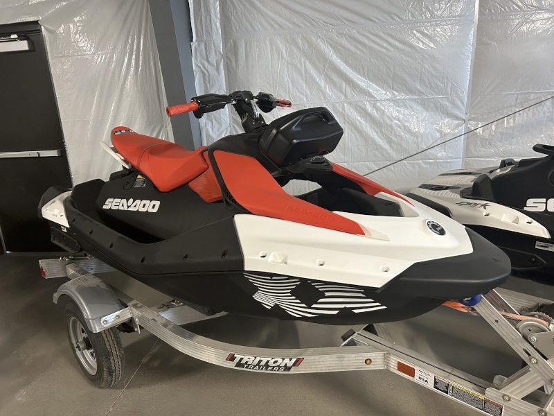 2024 SEA-DOO SPARK TRIXX 3UP PERSONAL WATERCRAFT WITH AUDIO