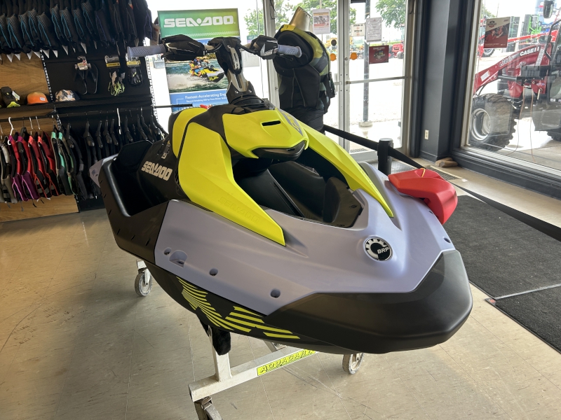 2024 SEA-DOO SPARK TRIXX 1UP PERSONAL WATERCRAFT