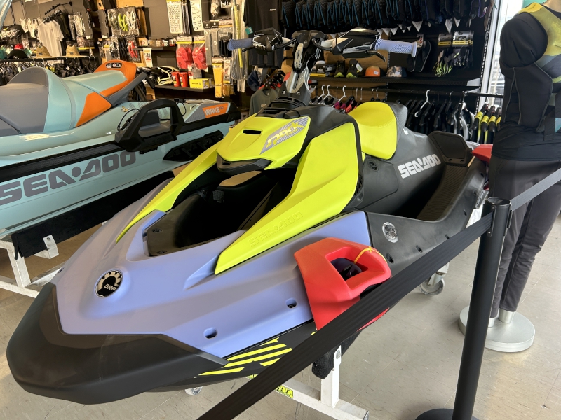 2024 SEA-DOO SPARK TRIXX 1UP PERSONAL WATERCRAFT