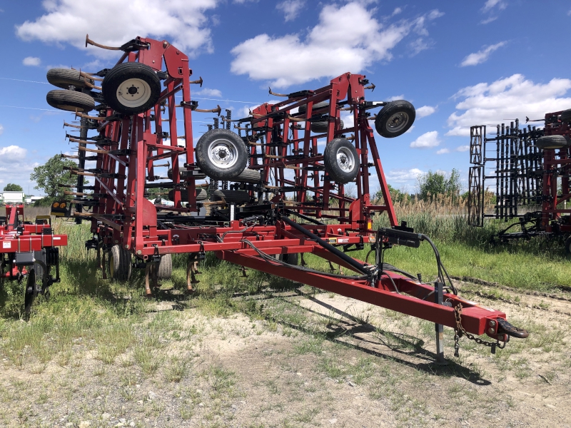 2008 CASE IH TIGERMATE 200 FIELD CULTIVATOR