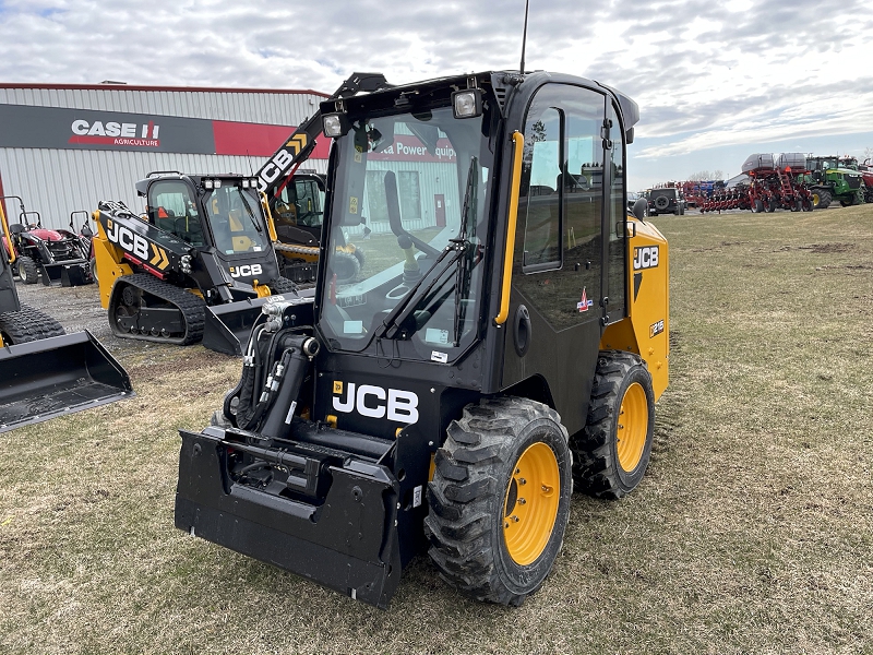 2023 JCB 215 SERIES III SKIDSTEER LOADER