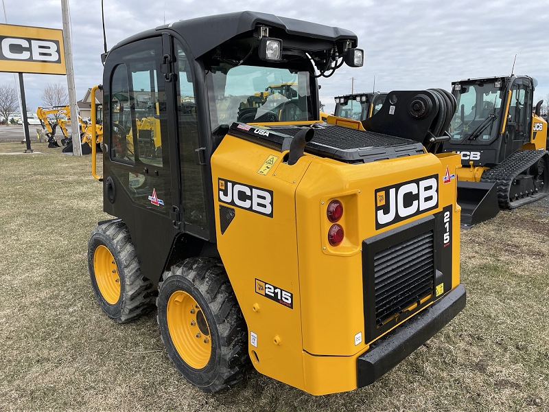 2023 JCB 215 SERIES III SKIDSTEER LOADER