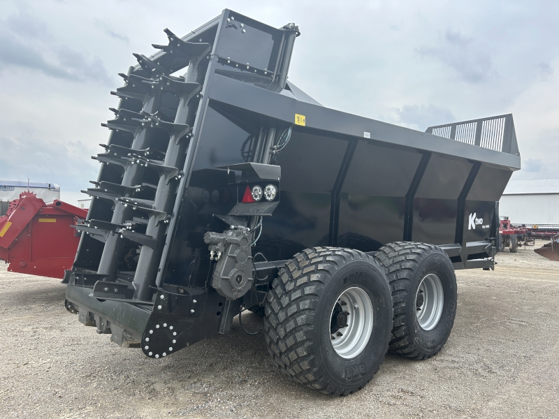 2024 KTWO DUO 1400 MANURE SPREADER